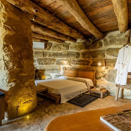 Is Perdas Rural Retreat & منتجع Gergei